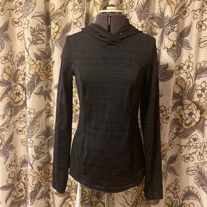 bcg Pull over lightweight hooded sweat. Size M